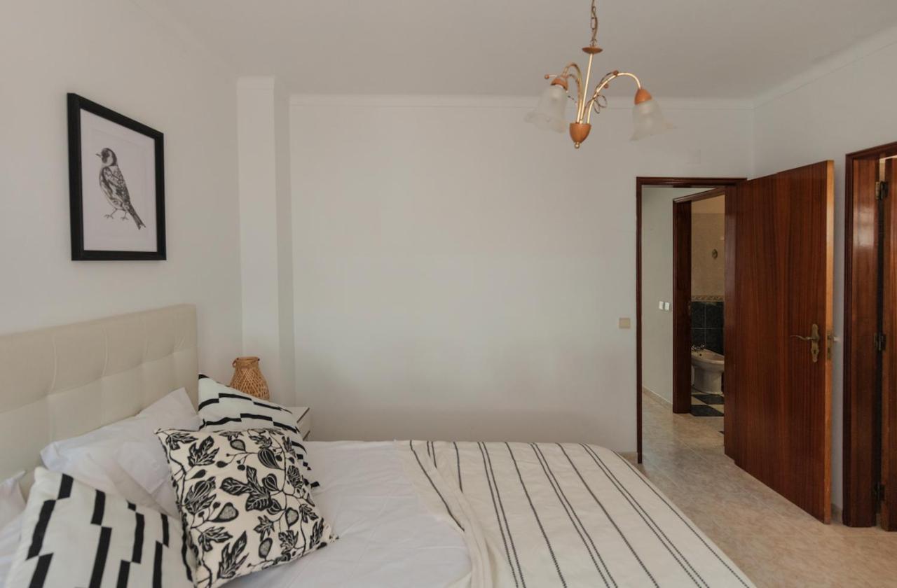 Zambujeira Do Mar 4-Bed House Perfect For Families & Friends Apartamento Exterior foto